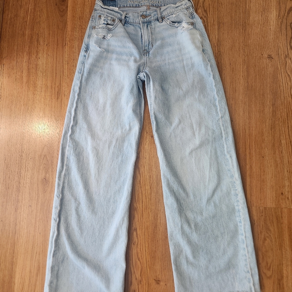 American Eagle Outfitters Light Wash Straight Leg Jeans